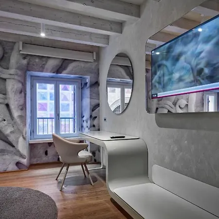 Lords Of Luxury Apartament *