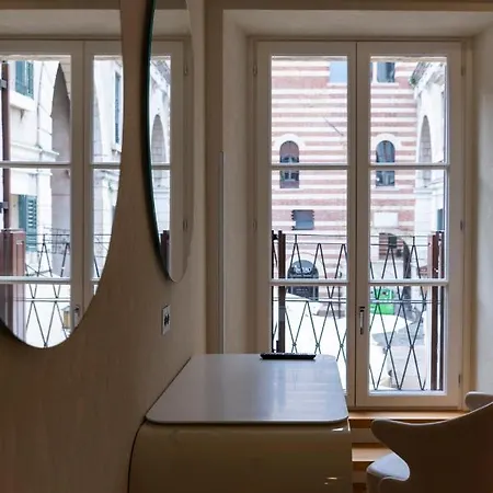 Lords Of Luxury Apartment