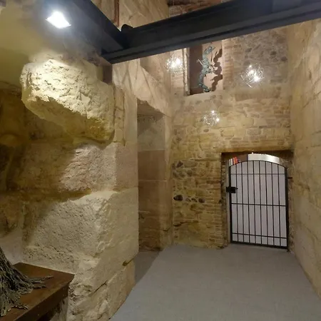 Lords Of Luxury Apartment