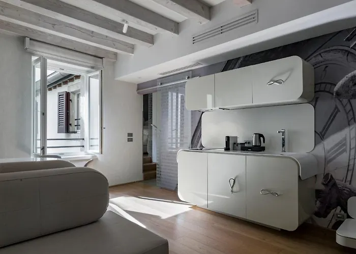 Lords Of Luxury Werona