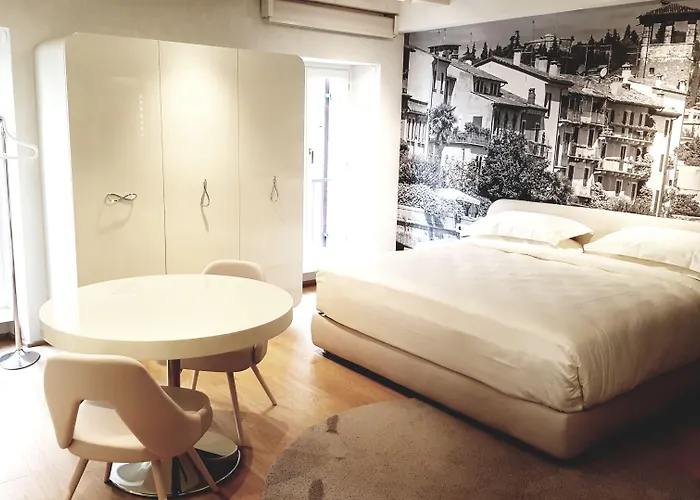 Lords Of Luxury Apartament