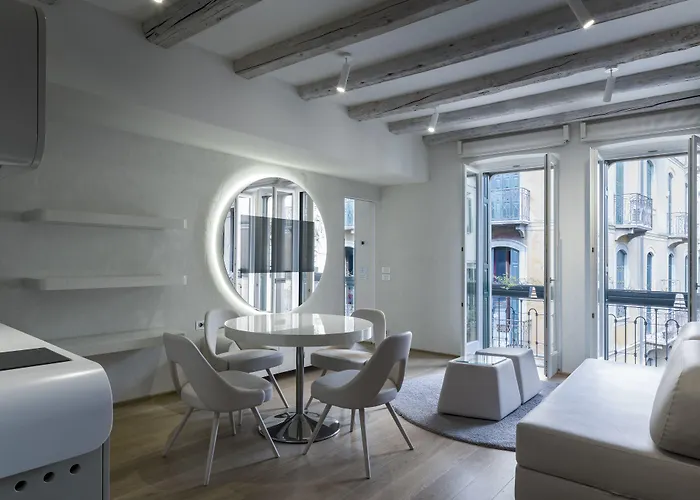 Lords Of Luxury Apartament