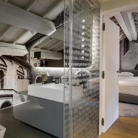 Lords Of Luxury Βερόνα